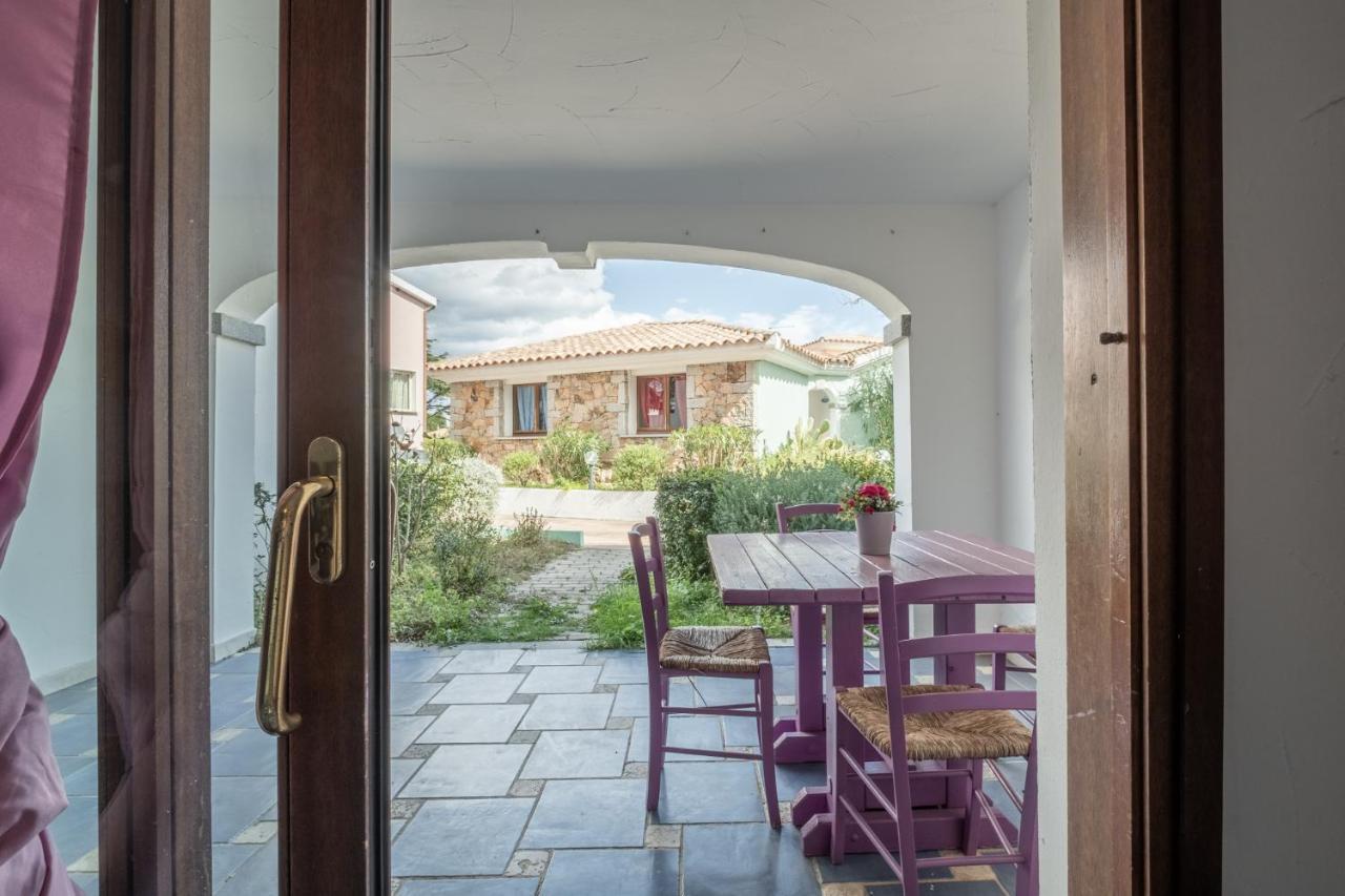 Oleandri Rossi Villa Tanaunella Exterior photo